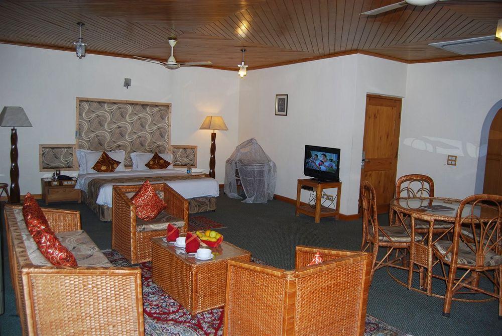 Srīnagar Hotel Heevan Resort מראה חיצוני תמונה